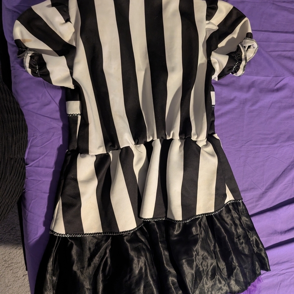 Spirit Halloween Striped Beetlejuice Women's Costume with Green Accents - Picture 3 of 4
